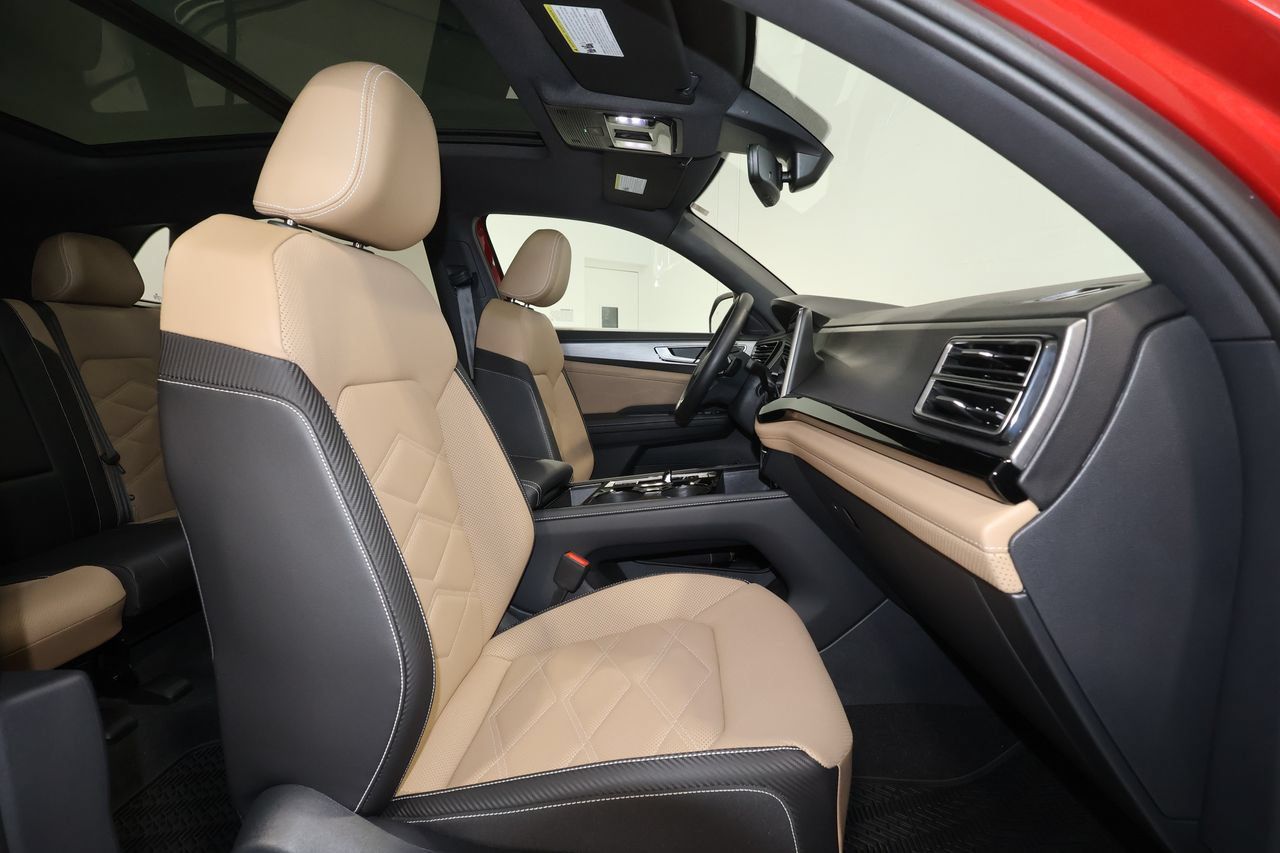 Used 2024 Volkswagen Atlas Cross Sport SE AWD/4WD image 24