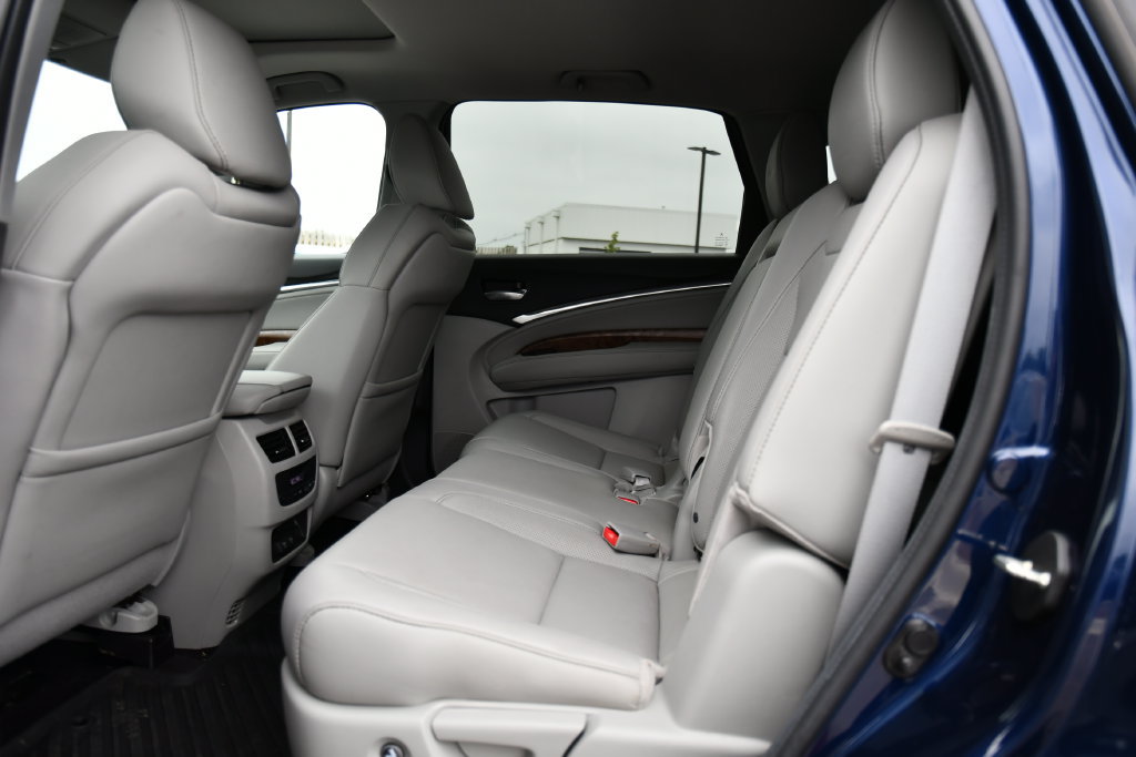 Used 2020 Acura MDX w/ Technology Package AWD/4WD image 17