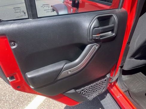 Used 2017 Jeep Wrangler Unlimited Sport AWD/4WD image 13