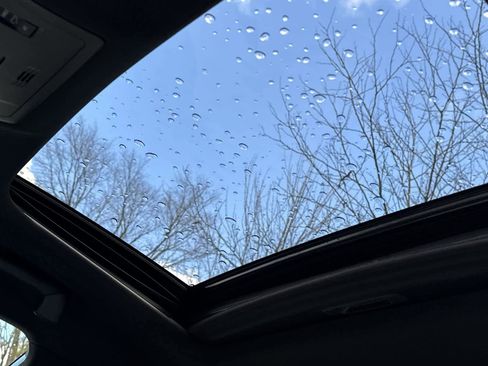 Used 2022 Lexus IS 350 F Sport w/ Navigation Package image 15