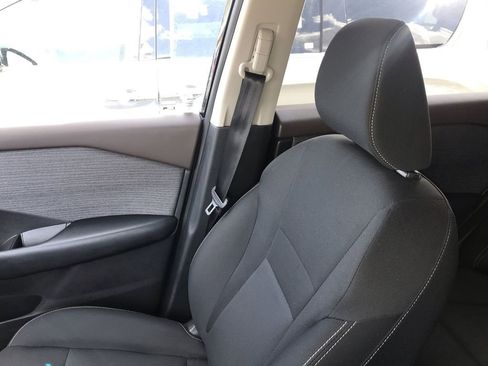 Used 2023 Nissan Rogue S AWD/4WD image 22