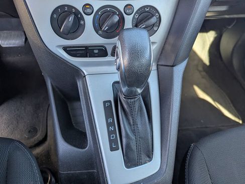 Used 2013 Ford Focus SE FWD image 14