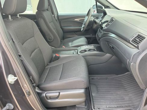 Used 2021 Honda Passport Sport image 28