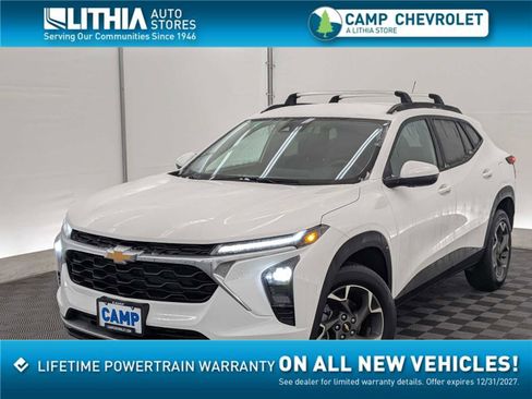 New 2025 Chevrolet Trax LT w/ Driver Confidence Package image 1
