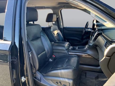 Used 2019 Chevrolet Tahoe LT AWD/4WD image 9