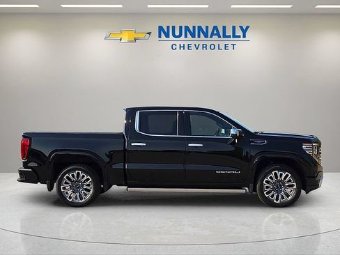 Used 2023 GMC Sierra 1500 Denali Ultimate AWD/4WD image 6