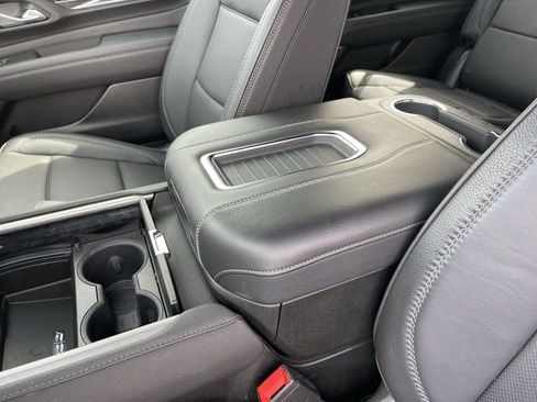 Used 2023 GMC Yukon Denali AWD/4WD image 20
