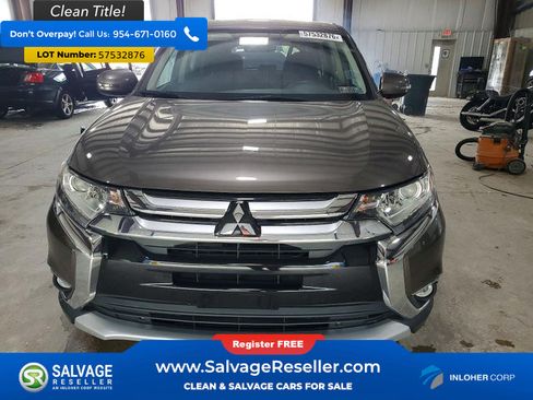 Used 2017 Mitsubishi Outlander AWD image 7
