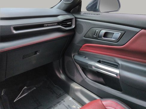 Used 2025 Ford Mustang GT Premium RWD image 19