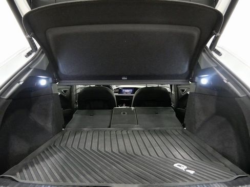 Used 2022 Audi Q4 e-tron Premium Plus image 30