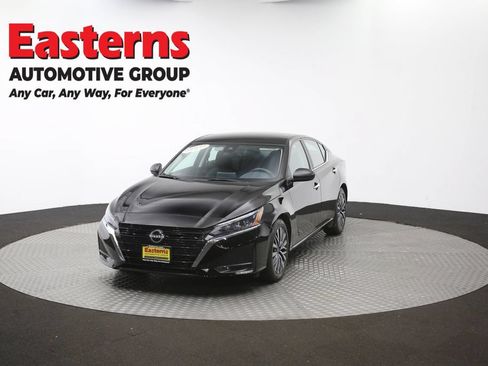 Used 2025 Nissan Altima 2.5 SV FWD image 54