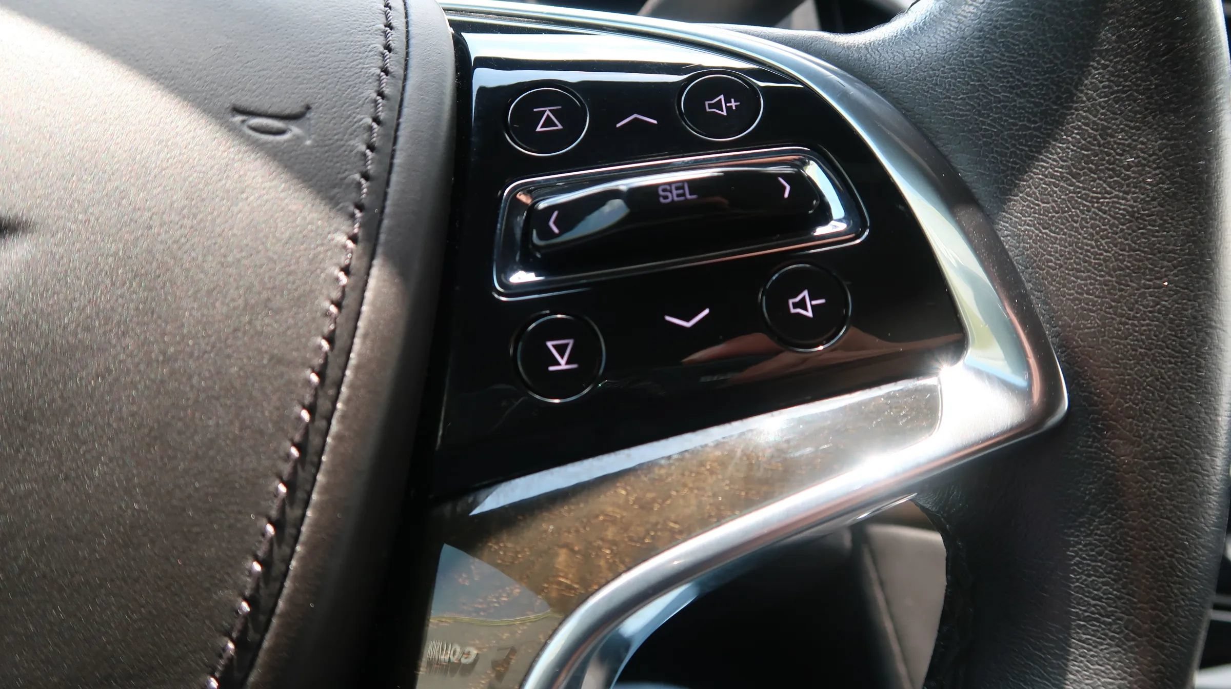 Used 2020 Cadillac Escalade Platinum AWD/4WD image 41
