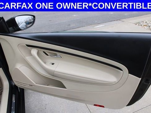 Used 2015 Volkswagen Eos Executive image 21