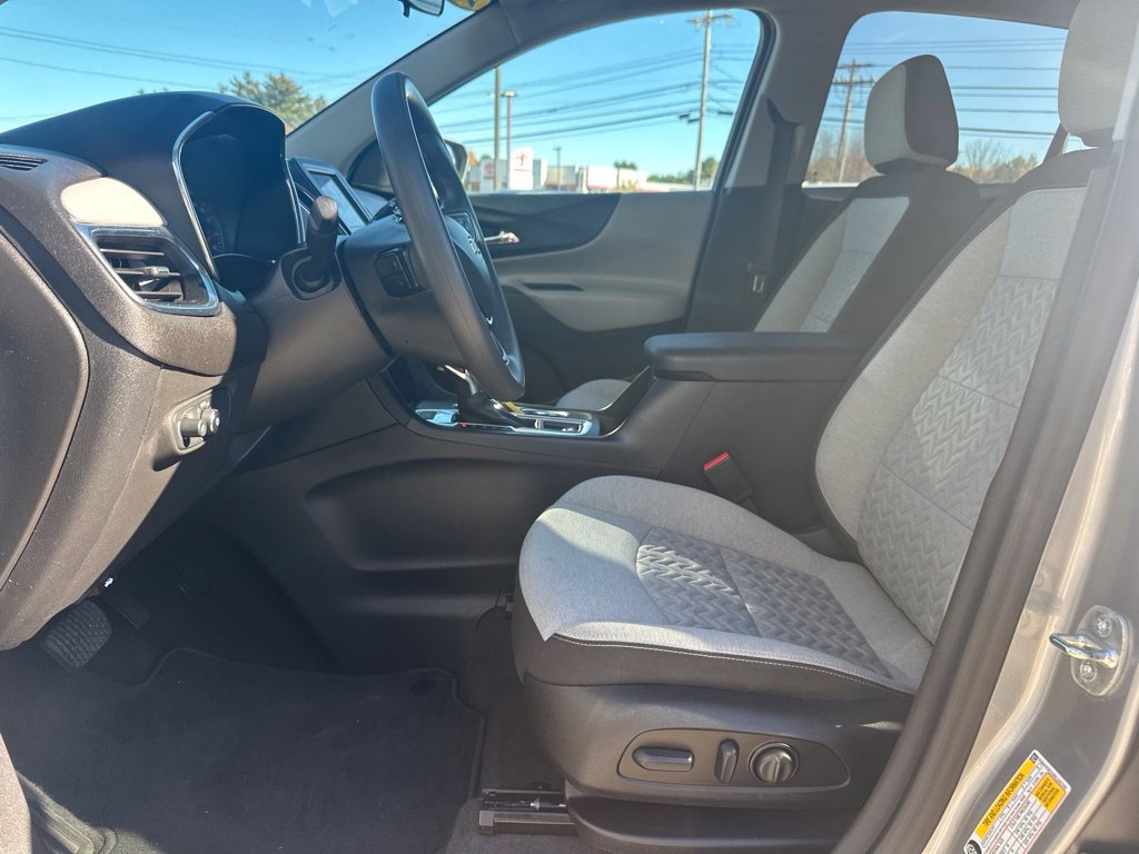 Used 2024 Chevrolet Equinox LS w/ LS Convenience Package AWD/4WD image 11