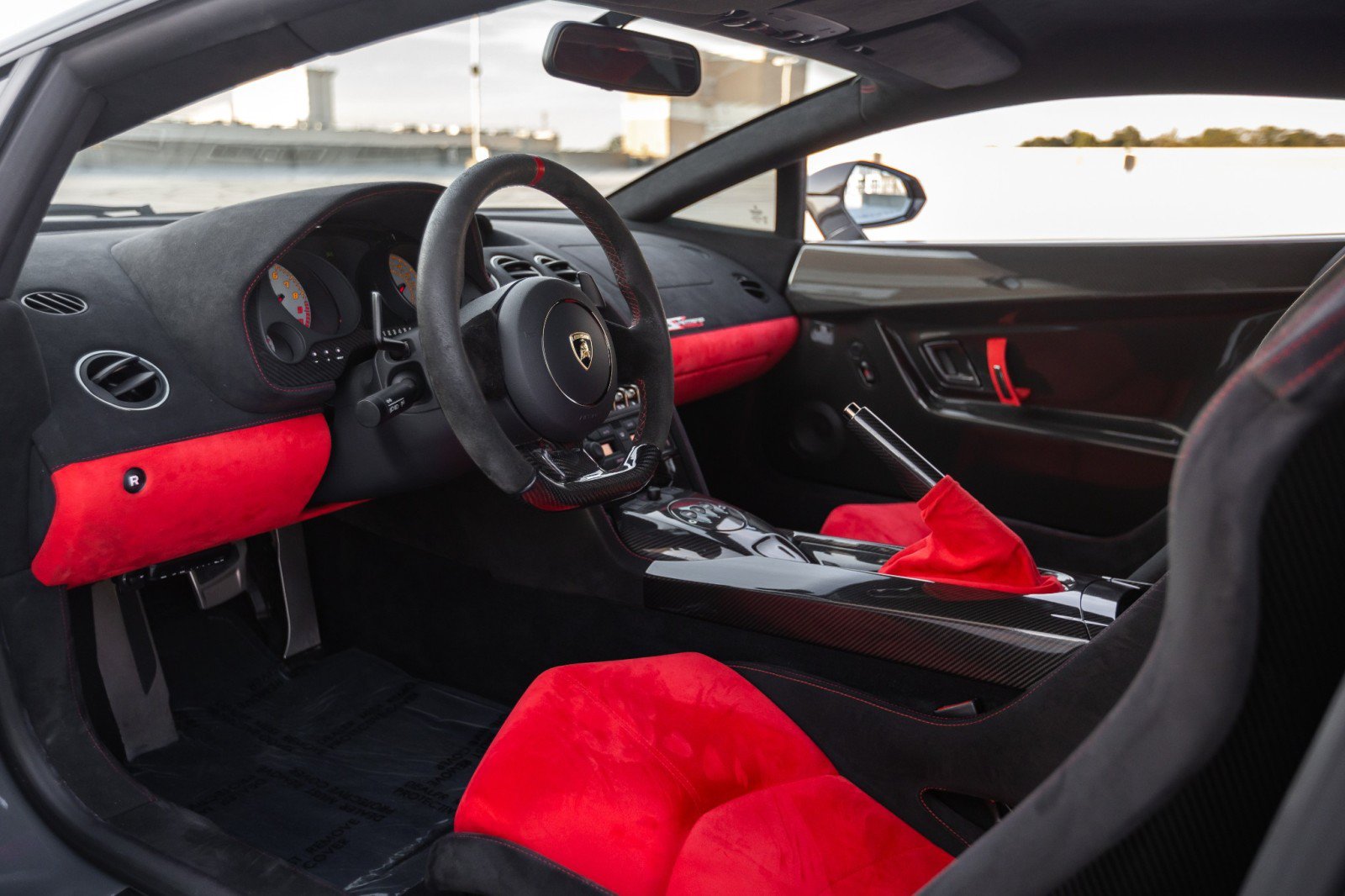 Used 2012 Lamborghini Gallardo LP 570-4 Super Trofeo Stradale AWD/4WD image 29