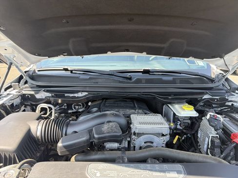 Used 2023 Jeep Wagoneer 4WD w/ Premium Group I image 34