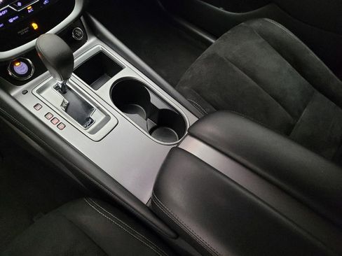Used 2019 Nissan Murano S image 26