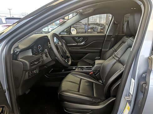 Certified 2022 Lincoln Corsair FWD w/ Equipment Group 101A image 10