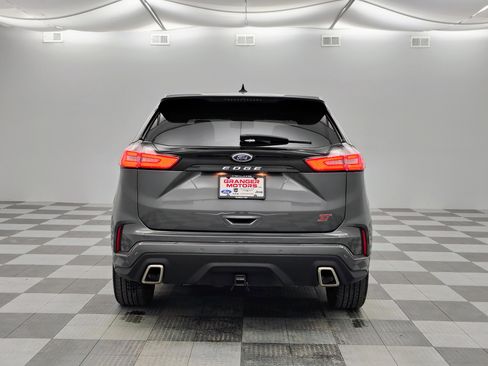 Used 2023 Ford Edge ST image 9