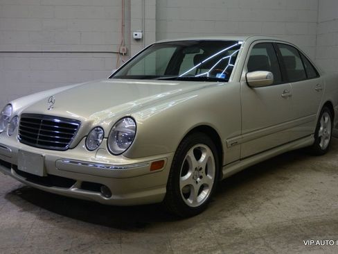 Used 2002 Mercedes-Benz E 430 Sedan image 2