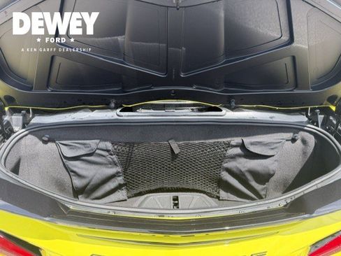 Used 2022 Chevrolet Corvette Stingray Premium Conv w/ Z51 Performance Package RWD image 29