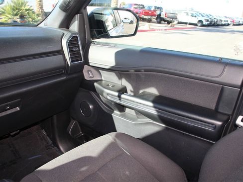 Used 2021 Ford Expedition XL image 17