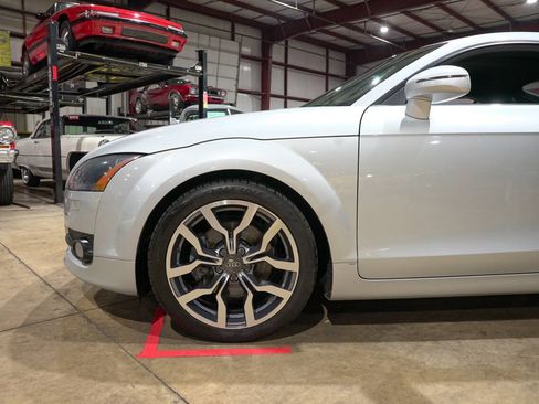 Used 2009 Audi TT 2.0T Premium Plus FWD image 3