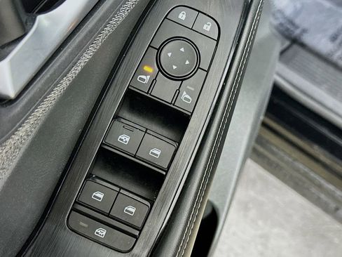 Used 2022 Nissan Rogue SV image 20