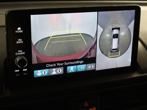 Used 2024 Honda Pilot TrailSport image 39