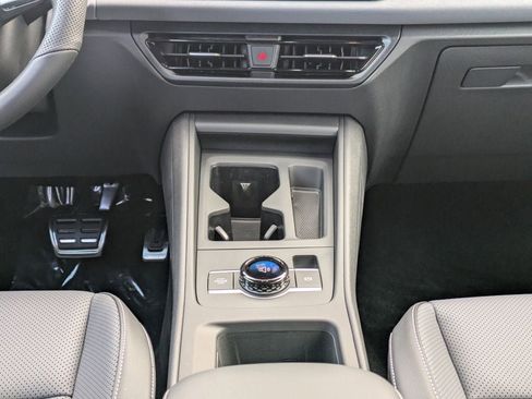 New 2026 Volkswagen Tiguan SE R-Line FWD image 22