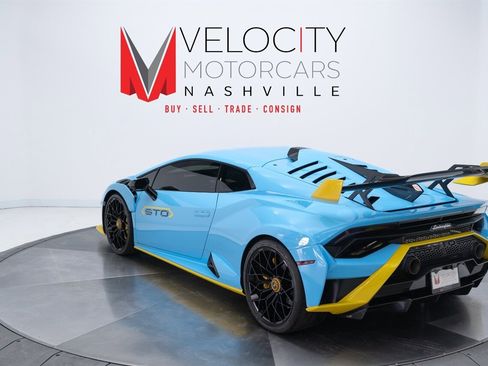 Used 2023 Lamborghini Huracan STO image 16