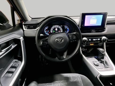 Used 2025 Toyota RAV4 XLE w/ Convenience Package AWD/4WD image 6