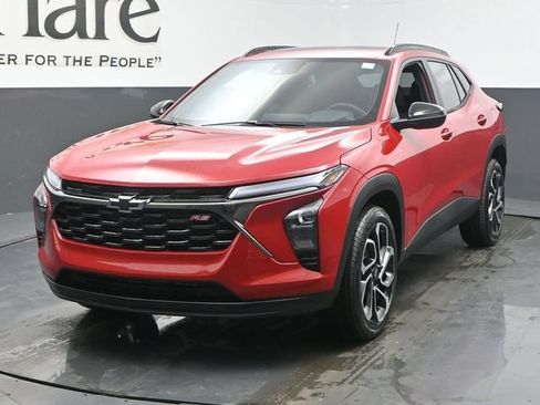 New 2026 Chevrolet Trax RS w/ Sunroof Package FWD image 7
