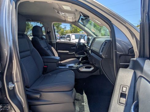 Certified 2023 Nissan Frontier SV w/ SV Convenience Package AWD/4WD image 17
