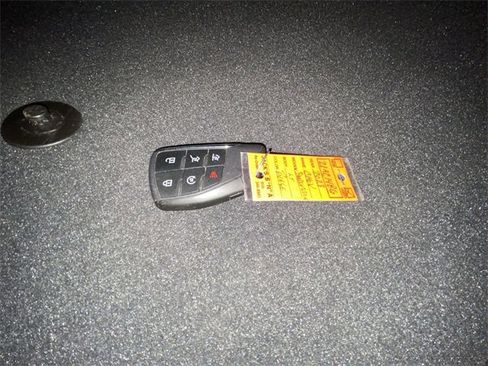 Used 2023 Chevrolet Suburban LT image 30