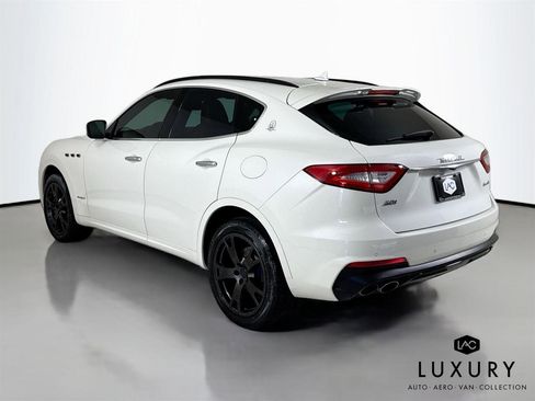 Used 2019 Maserati Levante S GranSport image 8
