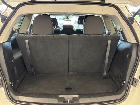 Used 2016 Dodge Journey SE w/ Flexible Seating Group FWD image 25