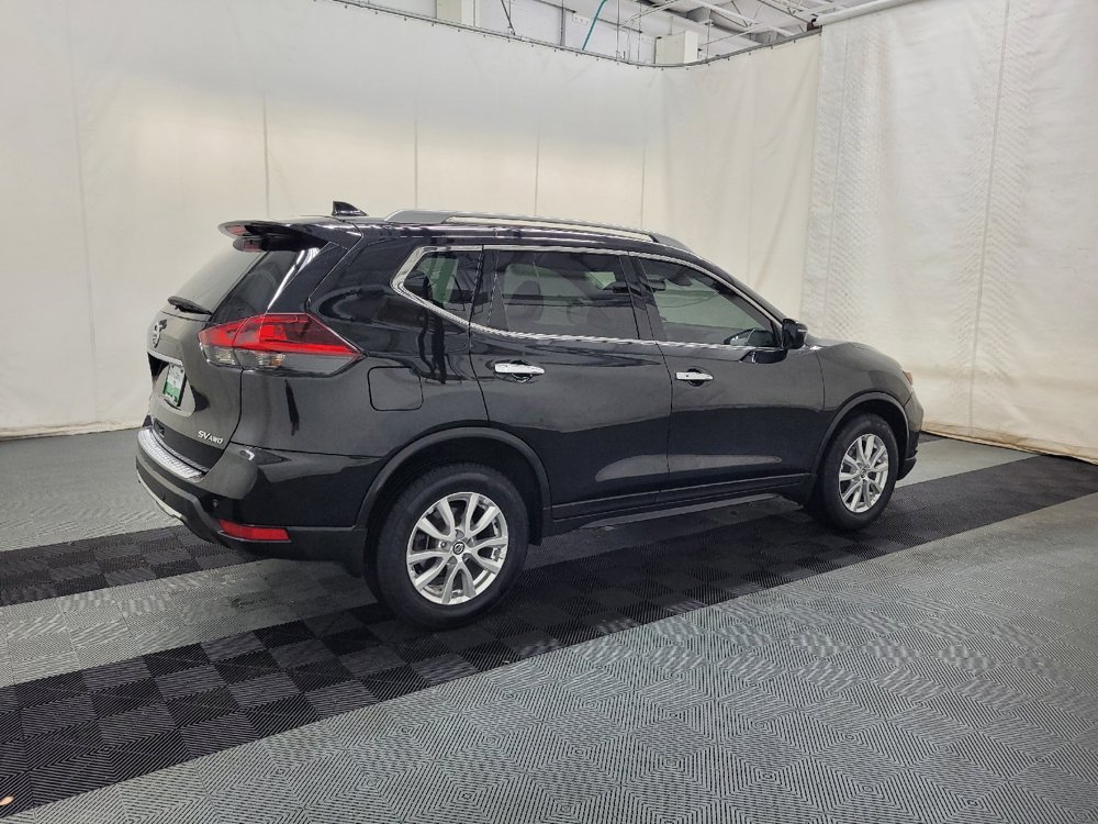Used 2019 Nissan Rogue SV AWD/4WD image 10