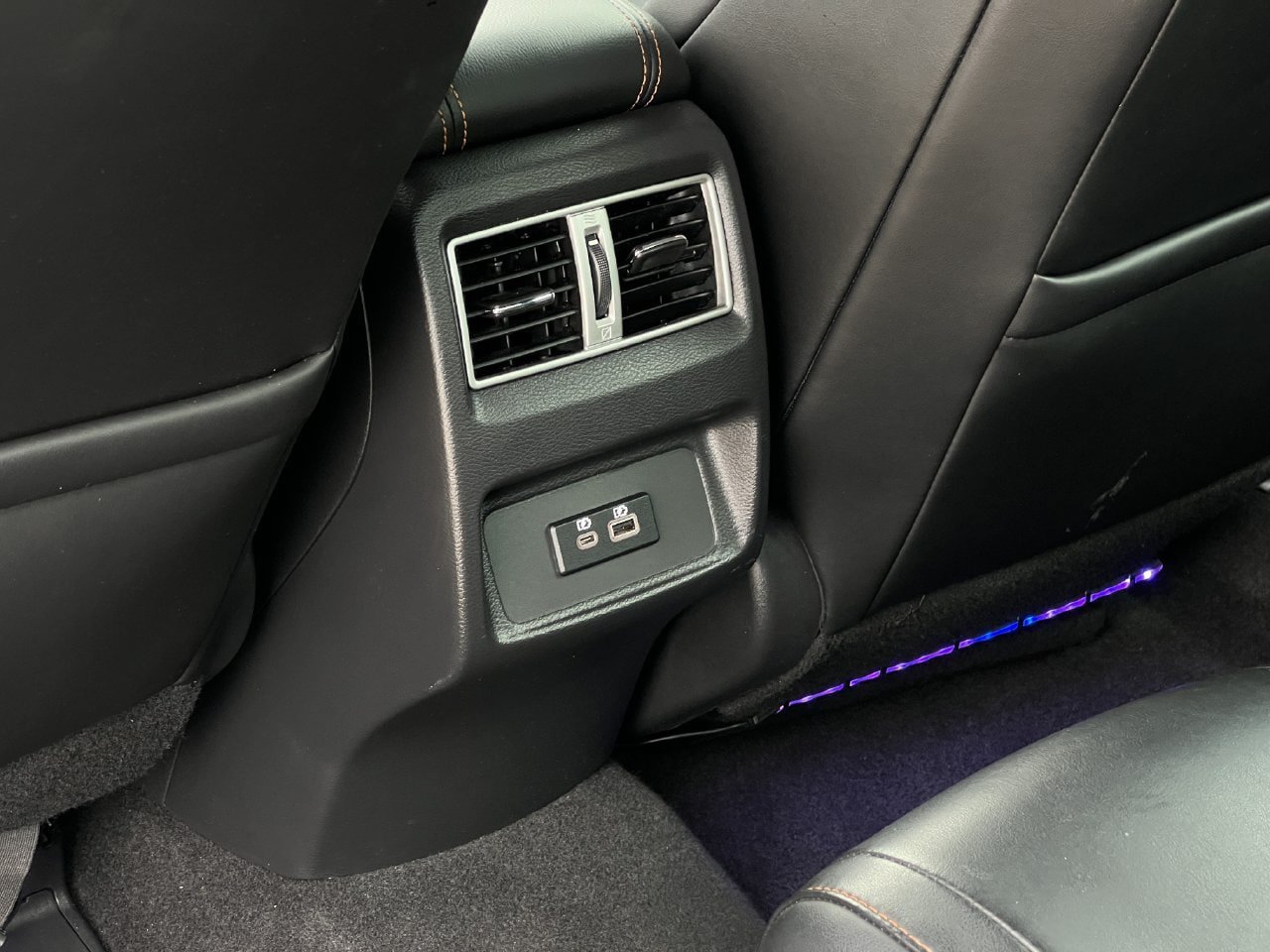 Used 2023 Nissan Maxima SR w/ Sport Mat Group FWD image 25