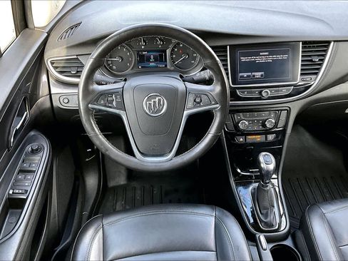 Used 2019 Buick Encore Essence image 5