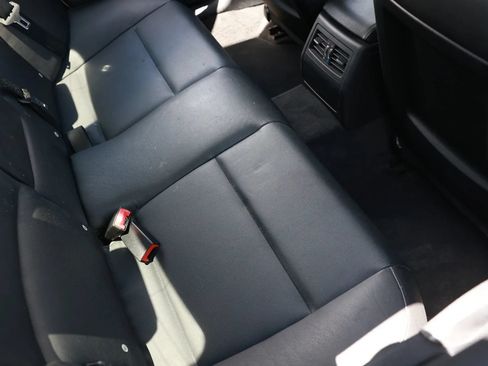 Used 2011 BMW 328i xDrive Sedan AWD/4WD image 22