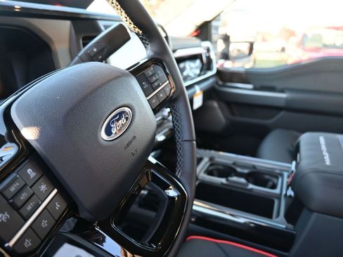 New 2026 Ford F250 Lariat w/ Black Appearance Package AWD/4WD image 25