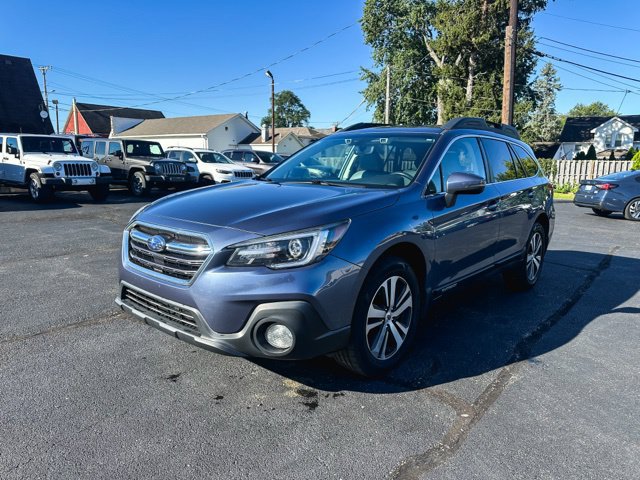 Used 2018 Subaru Outback 2.5i Limited AWD/4WD image 3
