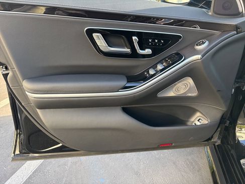 Used 2022 Mercedes-Benz S 500 4MATIC image 8