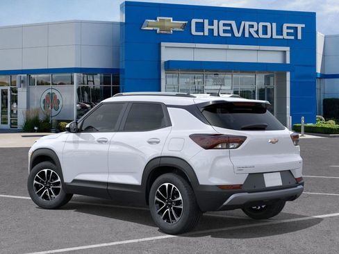 New 2026 Chevrolet TrailBlazer LT image 3