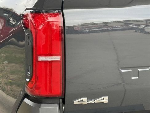 Used 2024 Toyota Tacoma SR image 6