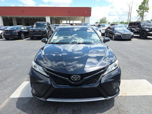 Used 2020 Toyota Camry XSE FWD image 2