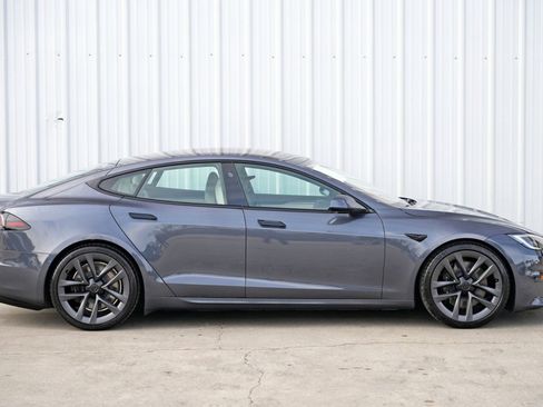 Used 2022 Tesla Model S image 57