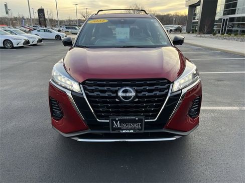 Used 2023 Nissan Kicks SR w/ SR Premium Package image 7