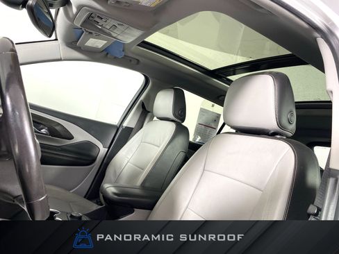 Used 2018 GMC Terrain SLT w/ Preferred Package image 2